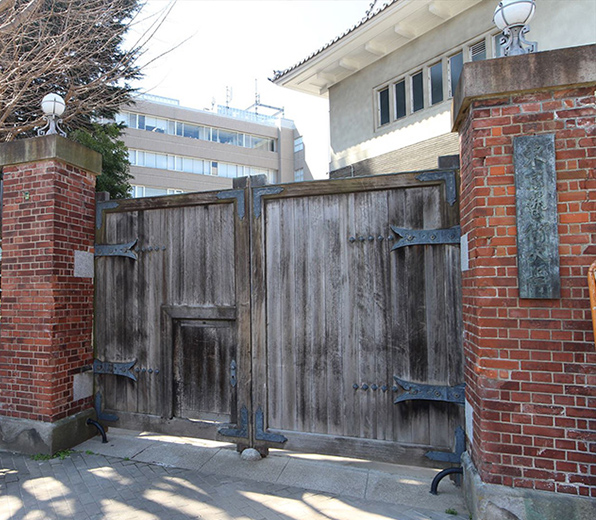 Gate of the former Tokyo School of Fine Arts